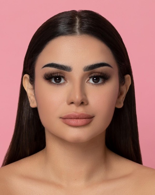 Luksusowe sztuczne rzęsy 3D na przezroczystym pasku na ponad 30 użyć Lash Me Up! Bad Romance